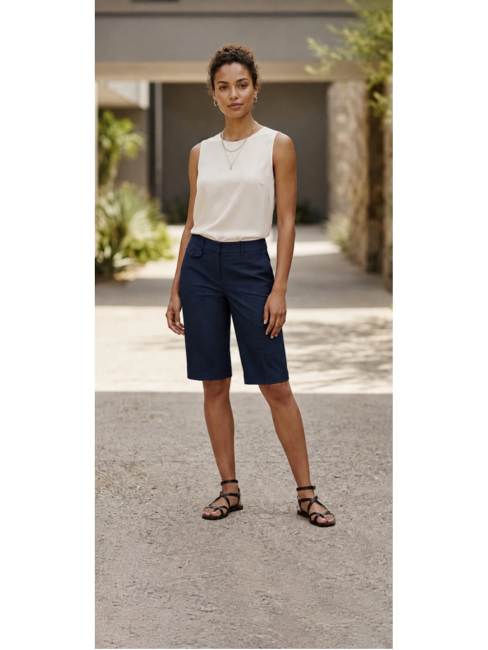 BCBGMAXAZRIA Diana Navy Wool Long Bermuda City Shorts Size 6